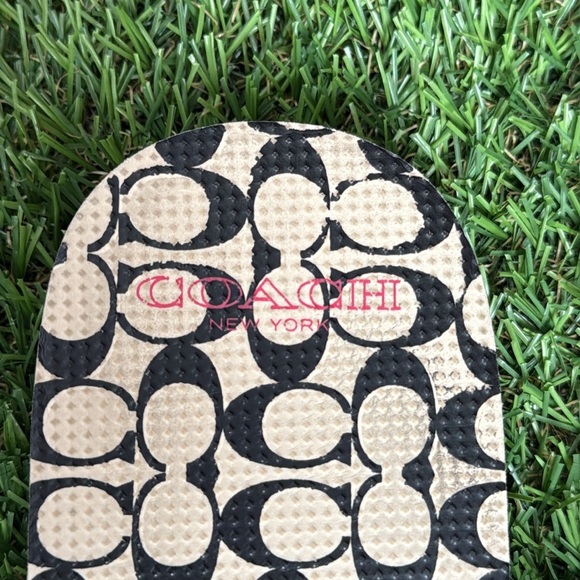 Coach Black and Cream Signature Pattern Sandals with Metal Bow Accent - Picture 2 of 3